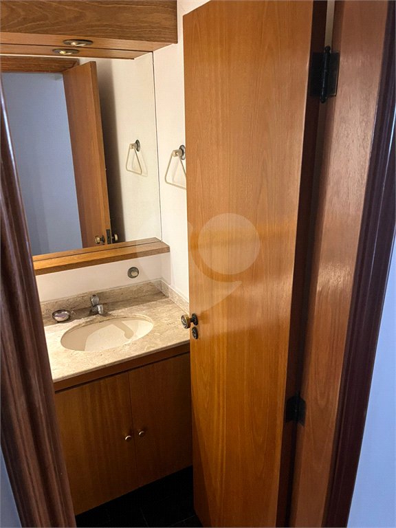 Apartamento à venda com 4 suítes em Vila Uberabinha, São Paulo, SP