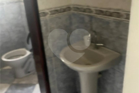 Sala para alugar em Vila Romanópolis, Ferraz de Vasconcelos, SP