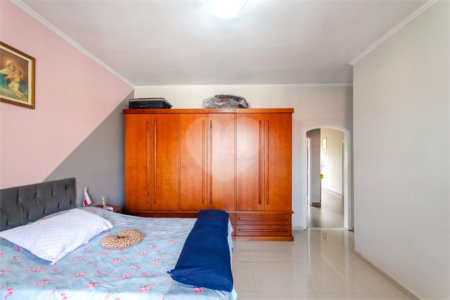 Casa à venda ou para alugar com 4 quartos, sendo 3 suítes,  em Jardim Vivan, São Paulo, SP