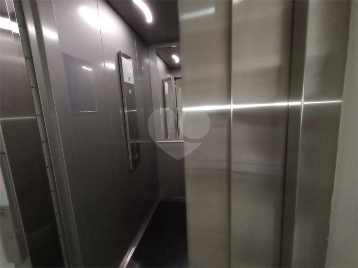 Apartamento à venda com 2 quartos em Vila Asem, Itapetininga, SP