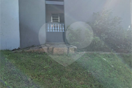 Sobrado à venda com 2 suítes em Jardim Itamaracá, Indaiatuba, SP