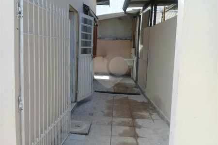 Sobrado à venda com 4 quartos, sendo 2 suítes,  em Jardim Regina, Indaiatuba, SP
