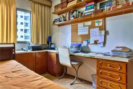 Apartamento à venda com 3 quartos, sendo 1 suíte, em Vila Andrade, São Paulo, SP