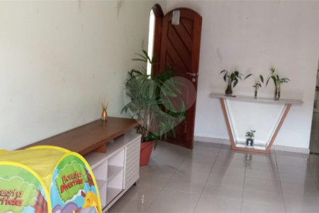 Casa à venda com 3 quartos, sendo 1 suíte,  em Jardim Valéria, Guarulhos, SP