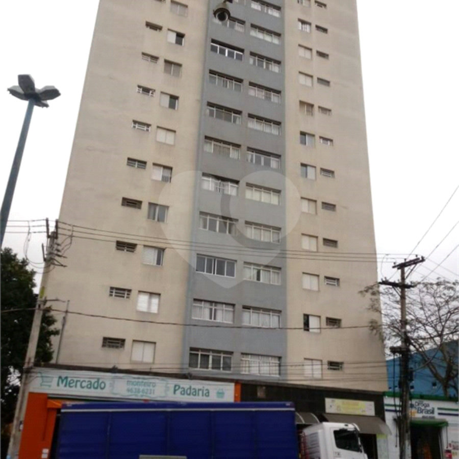 Apartamento à venda com 3 quartos, sendo 1 suíte, no Centro, Poá, SP