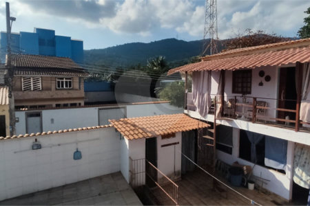 Terreno à venda com 6 quartos, sendo 2 suítes, no condomínio Conjunto Residencial Campo Belo, Rio de Janeiro - RJ