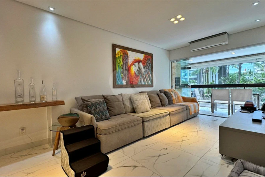 Apartamento à venda com 4 quartos, sendo 2 suítes, em Riviera de São Lourenço, Bertioga, SP