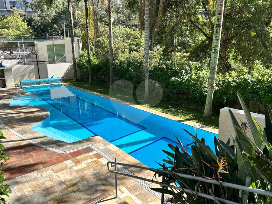 Apartamento à venda com 2 quartos, sendo 1 suíte, em Vila Andrade, São Paulo, SP