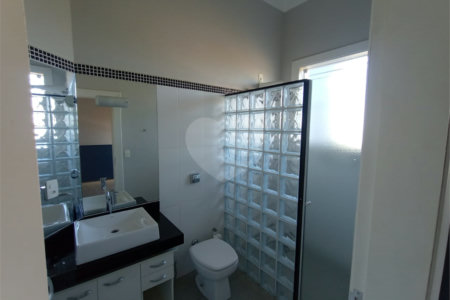 Casa à venda com 3 suítes em Vila Nastri, Itapetininga, SP