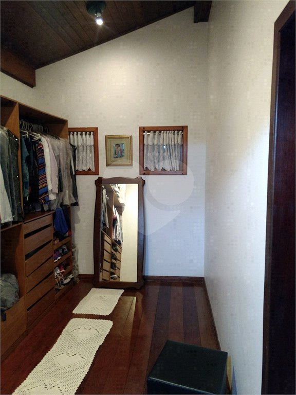 Casa à venda com 3 suítes no condomínio Alpes da Cantareira, Mairiporã - SP