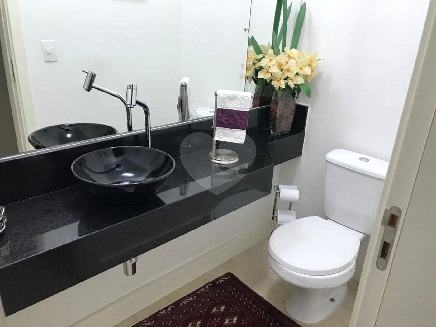 Apartamento à venda com 4 quartos, sendo 2 suítes, em Bosque da Saúde, São Paulo, SP