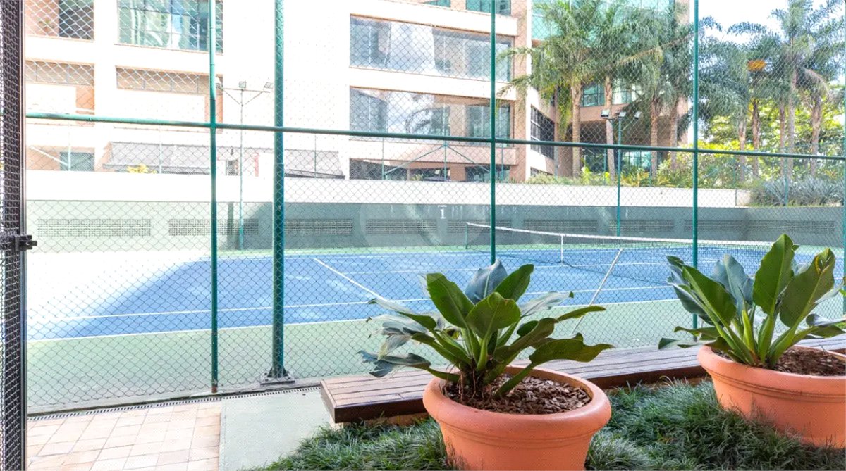Apartamento à venda com 4 quartos, sendo 3 suítes, em Cidade Monções, São Paulo, SP