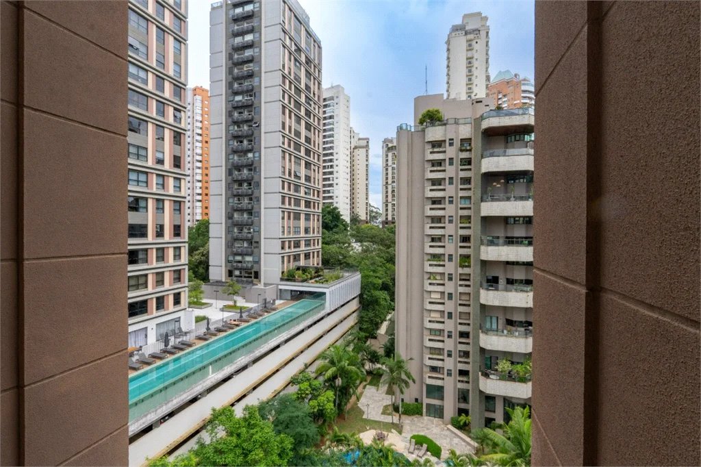 Apartamento à venda com 2 suítes em Jardim Fonte do Morumbi, São Paulo, SP