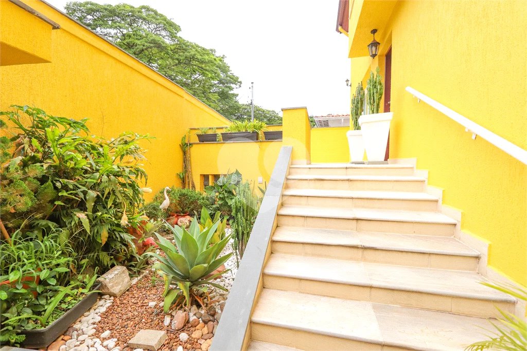 Casa à venda com 4 quartos, sendo 1 suíte, em Jardim Franca, São Paulo, SP