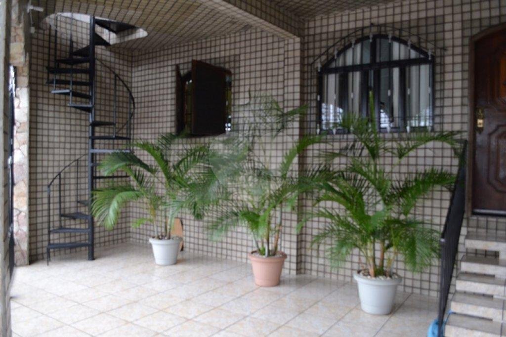 Sobrado à venda com 4 quartos em Jaçanã, São Paulo, SP
