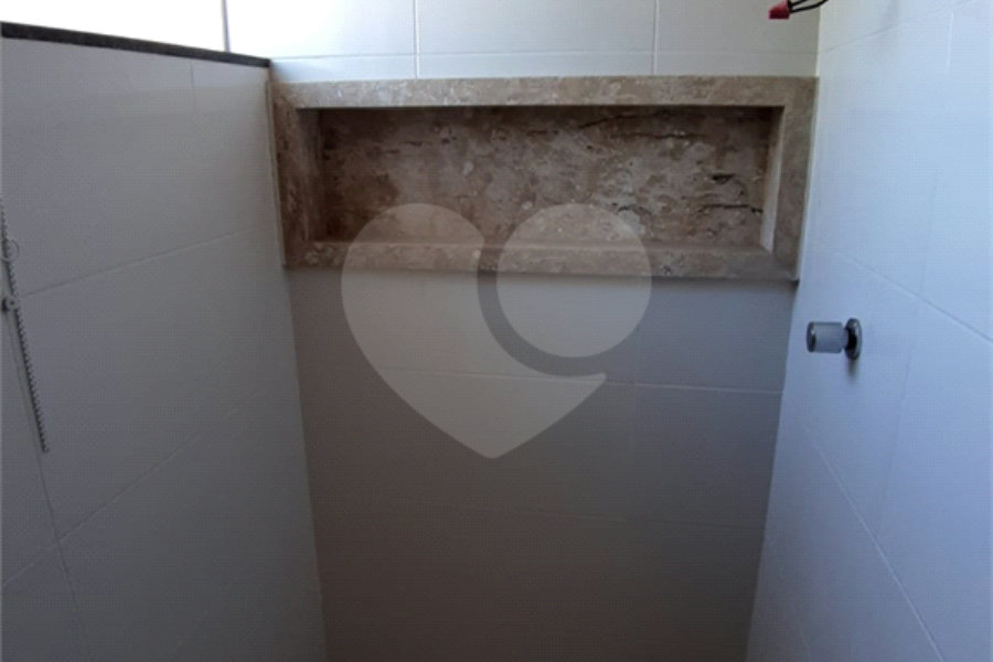 Casa para alugar com 3 quartos, sendo 1 suíte, no condomínio Villagio DI Maria, São Paulo - SP