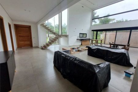 Casa à venda com 4 suítes no condomínio Park Lane, Guarujá - SP
