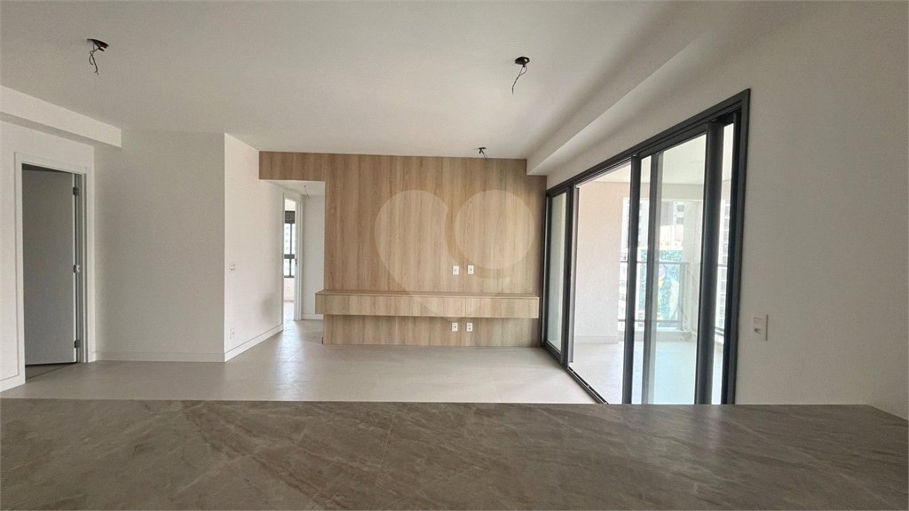 Apartamento à venda com 2 suítes em Pinheiros, São Paulo, SP