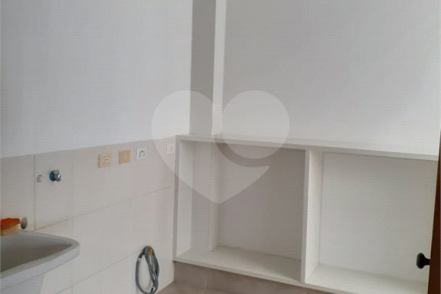 Sobrado à venda com 4 quartos, sendo 2 suítes,  em Tremembé, São Paulo, SP
