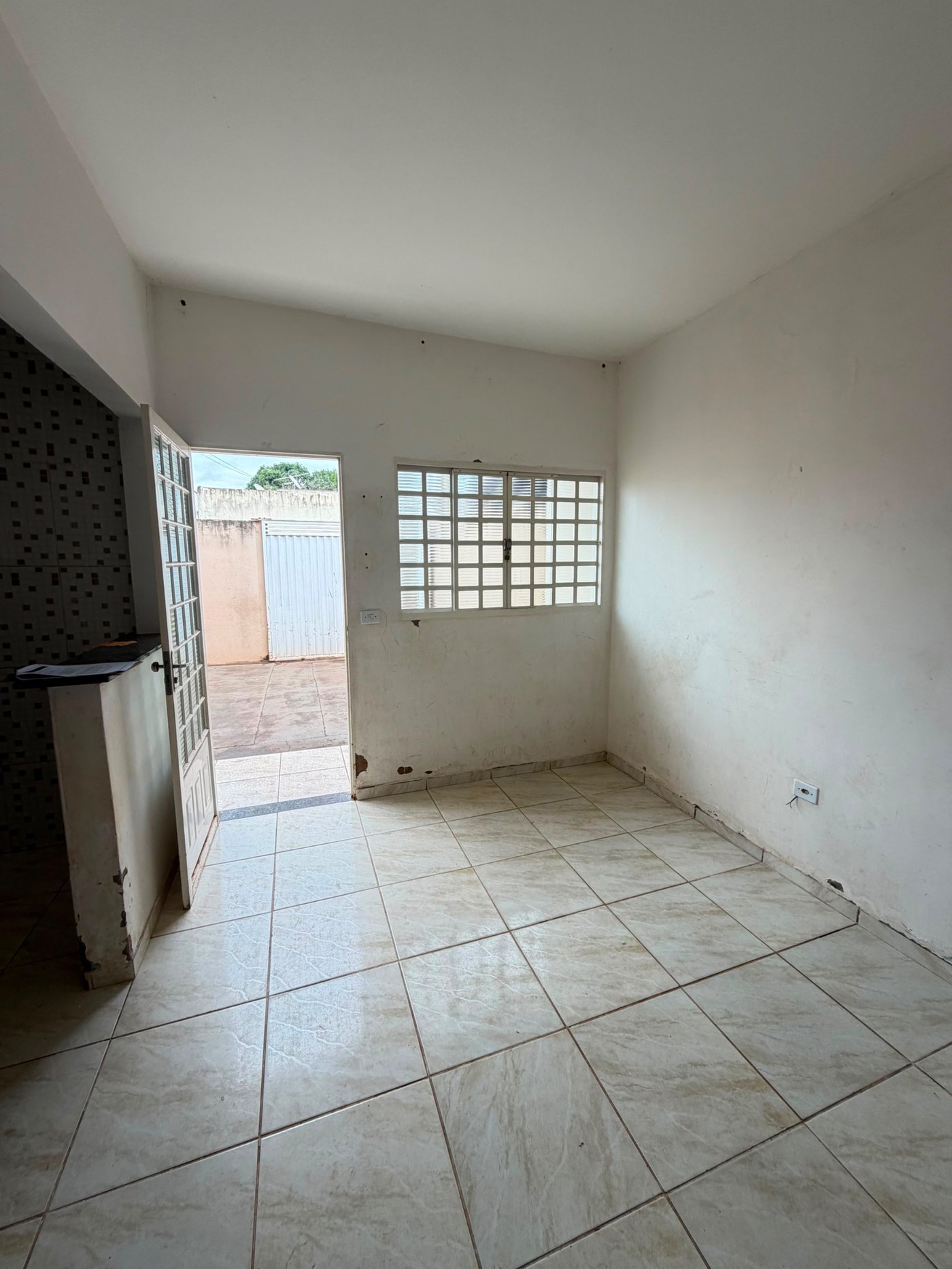 Casa para alugar com 2 quartos em São Carlos, Três Lagoas, MS