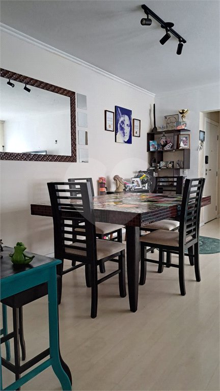 Apartamento à venda com 3 quartos, sendo 1 suíte,  em Vila Olímpia, São Paulo, SP