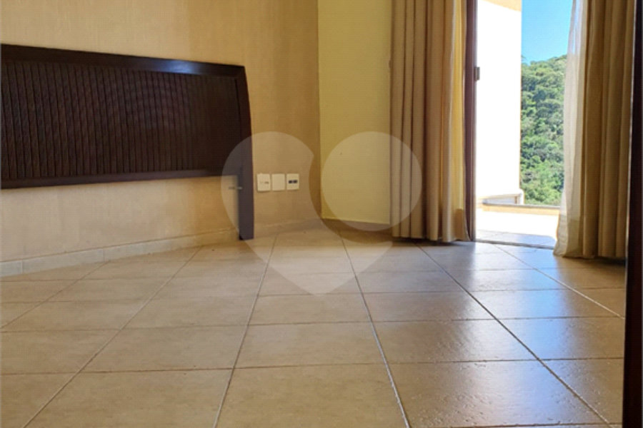 Casa à venda com 4 suítes em Serra da Cantareira, Mairiporã, SP