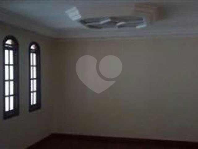 Sobrado à venda com 3 quartos, sendo 1 suíte,  em Horto, São Paulo, SP