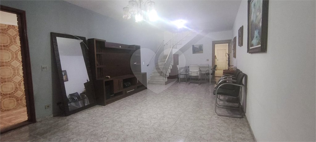 Casa à venda com 3 quartos, sendo 1 suíte,  em Jardim Vila Galvão, Guarulhos, SP