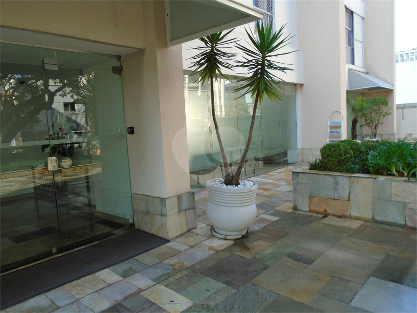 Apartamento à venda com 3 quartos, sendo 1 suíte,  em Brooklin, São Paulo, SP