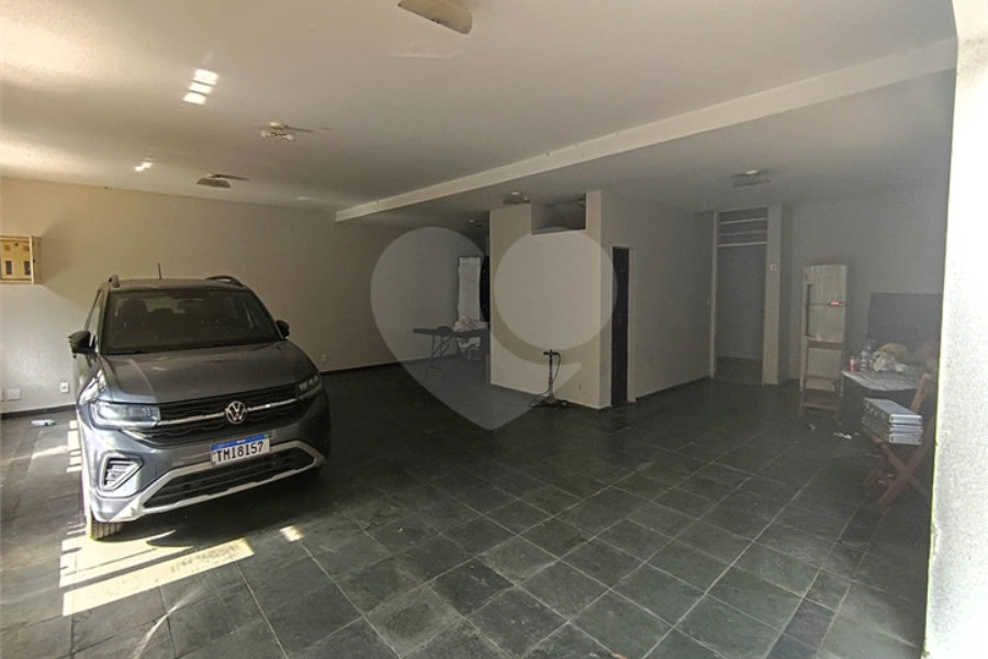 SOBRADO DE 426,0 M² COM 04 SUITES, SALÃO DE FESTAS, 06 VAGAS,06 BANHEIROS E PISCINA PARA LOCAÇÃO OU VENDA NO BARRO BRANCO