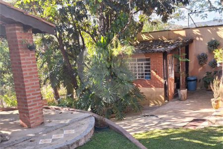 Casa em condomínio à venda com 4 quartos, sendo 2 suítes, no Centro, Bom Jesus dos Perdões, SP