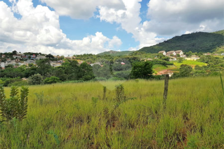 Terreno à venda em Jardim Maristela, Atibaia, SP