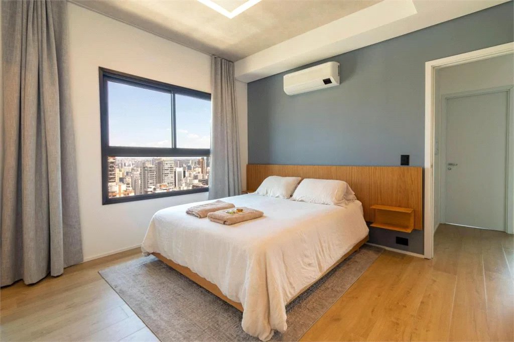 Apartamento à venda com 3 quartos, sendo 2 suítes, em Pinheiros, São Paulo, SP