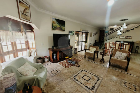 Casa à venda com 4 quartos, sendo 3 suítes,  no condomínio Acmti - Colinas do Mosteiro, Terras de Itaici e Recanto dos Pássaros, Indaiatuba - SP