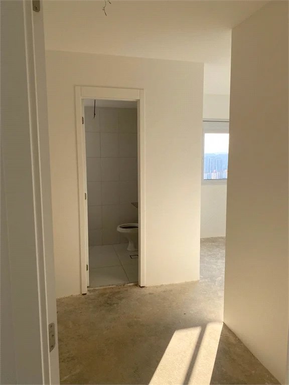 Apartamento à venda com 3 suítes em Jardim Caboré, São Paulo, SP