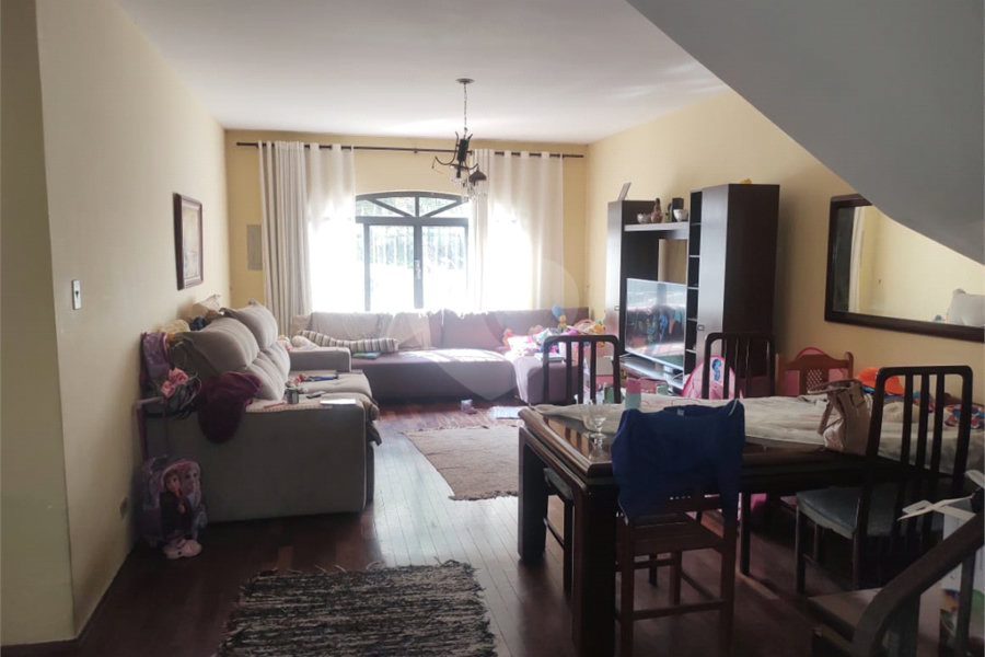 Sobrado à venda com 4 quartos, sendo 1 suíte, em Imirim, São Paulo, SP