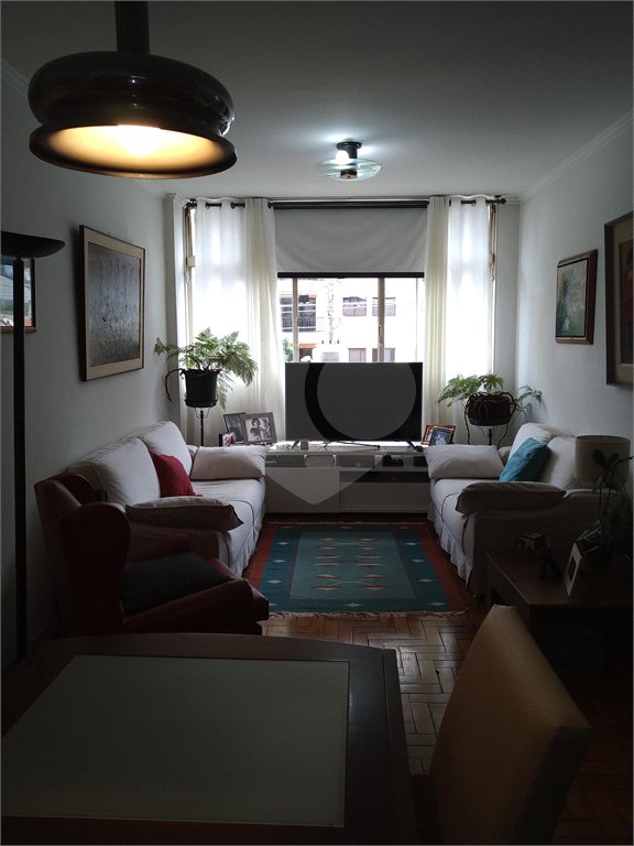 Apartamento à venda com 3 quartos, sendo 1 suíte, em Pinheiros, São Paulo, SP