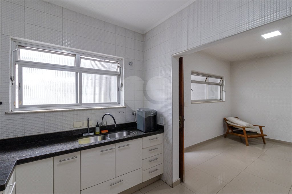 Casa Térrea à venda com 4 quartos, sendo 2 suítes, em Bosque da Saúde, São Paulo, SP