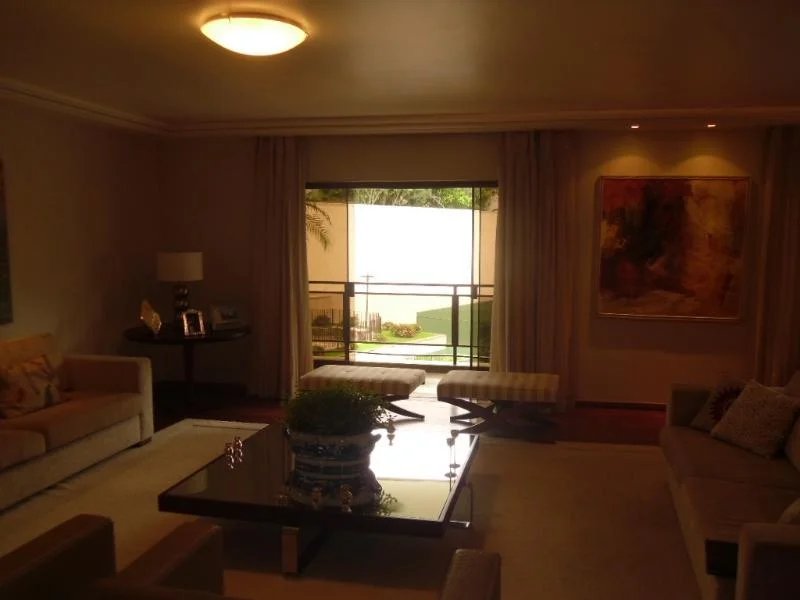 Apartamento à venda com 4 suítes em Real Parque, São Paulo, SP