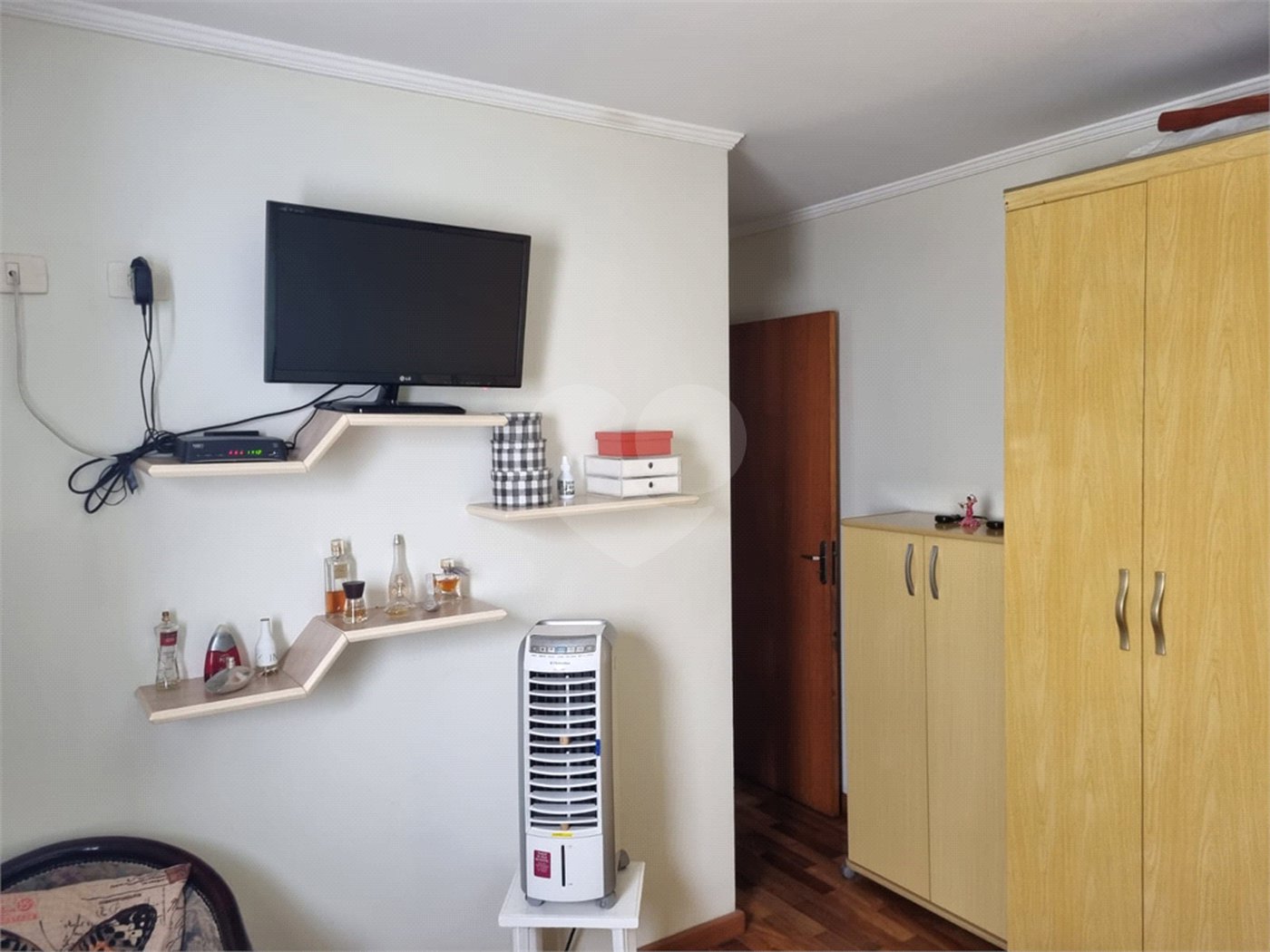 Sobrado à venda com 3 suítes em Vila Vitório Mazzei, São Paulo, SP