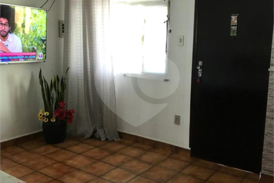 Sobrado à venda com 10 quartos, sendo 2 suítes, em Pirituba, São Paulo, SP