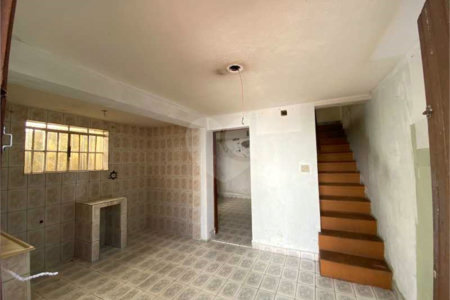 Casa Térrea à venda com 3 quartos, sendo 1 suíte, em Água Fria, São Paulo, SP