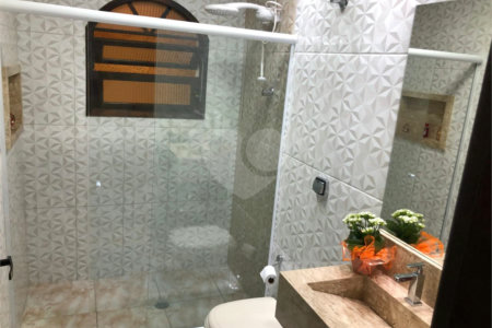 Casa à venda com 3 quartos, sendo 1 suíte,  em Vila Amélia, Poá, SP