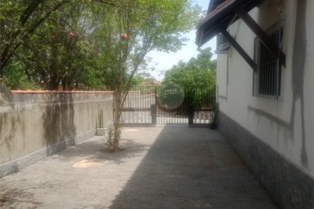 Casa à venda com 3 quartos, sendo 1 suíte, no condomínio Acmti - Colinas do Mosteiro, Terras de Itaici e Recanto dos Pássaros, Indaiatuba - SP