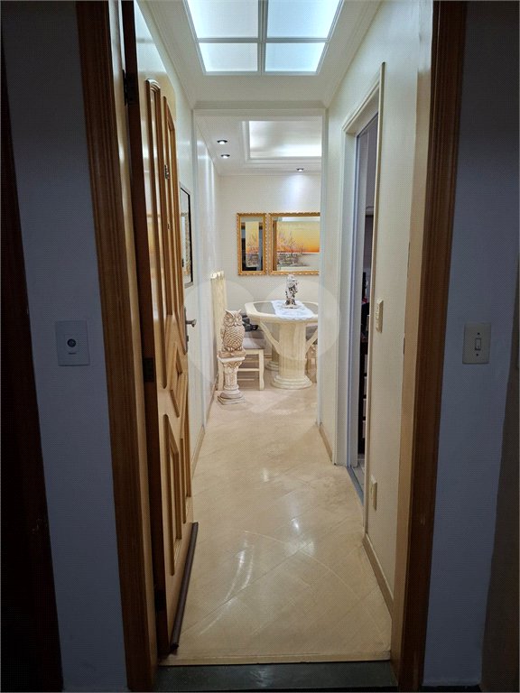 Apartamento à venda com 2 quartos em Parque Maria Domitila, São Paulo, SP