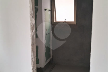 Apartamento à venda com 3 suítes em Moema, São Paulo, SP