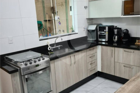 Sobrado à venda com 3 quartos, sendo 1 suíte, em Vila Gustavo, São Paulo, SP