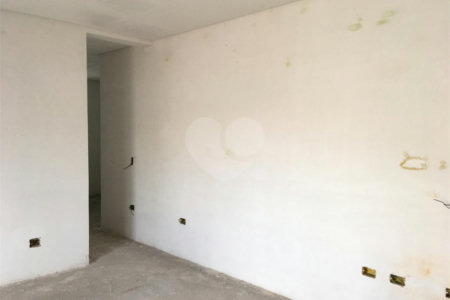Casa à venda com 4 quartos, sendo 3 suítes,  em Vila Monumento, São Paulo, SP