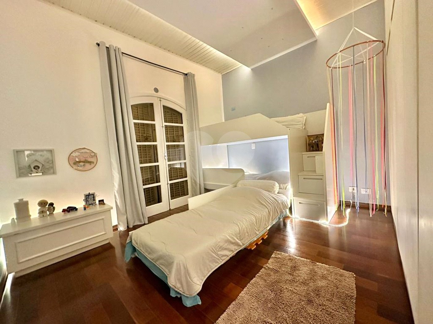 Sobrado à venda com 3 quartos, sendo 1 suíte,  em Jardim São Paulo(zona Norte), São Paulo, SP