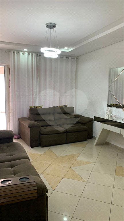 Casa Térrea à venda com 3 quartos no Centro, Poá, SP